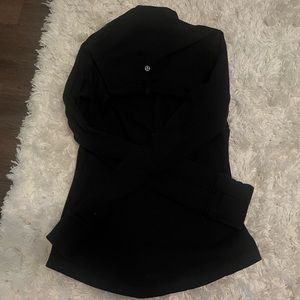 Lululemon define jacket size 6!🖤
